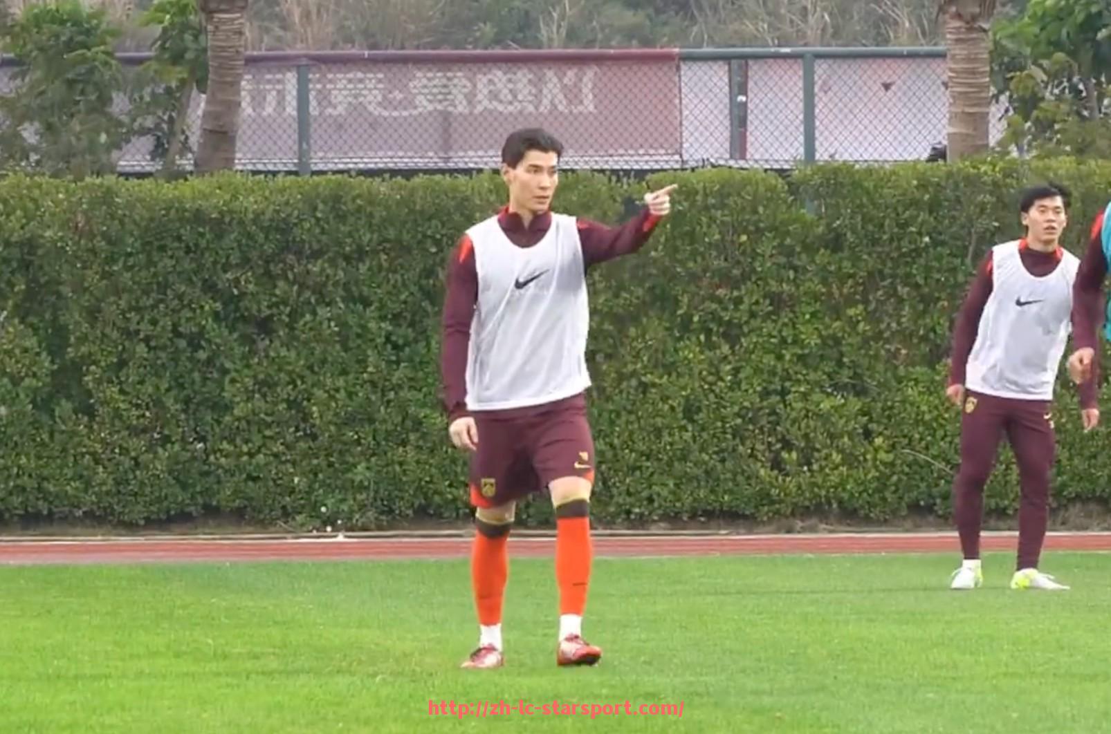 星空体育app-2025年NBA火箭队当前整体状况及未来展望分析